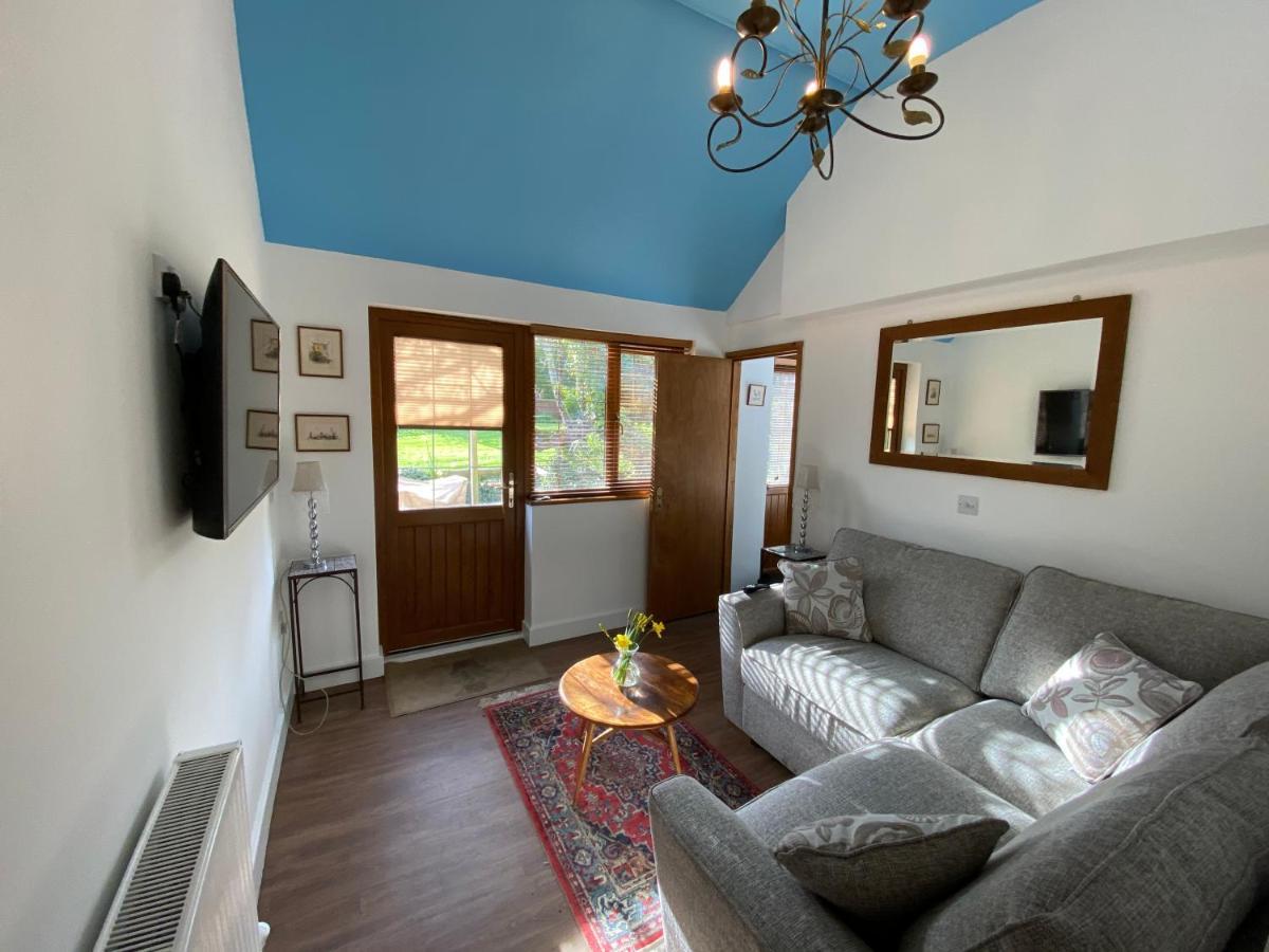 Newton Farmhouse Whiteparish ภายนอก รูปภาพ